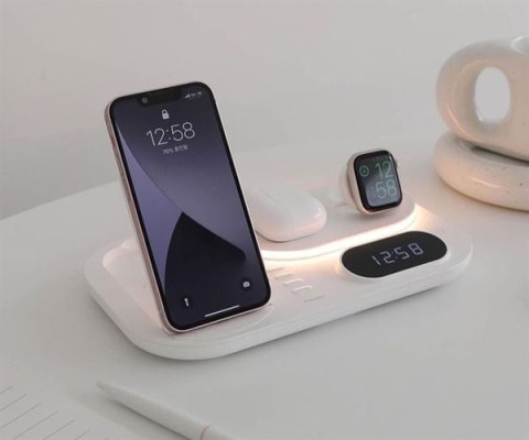 Sạc không dây Mooas 4in1 MC-W17 màu trắng thumb