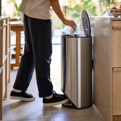Thùng rác có bàn đạp Joseph Joseph 30150 30L màu inox thumb