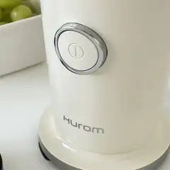 Máy xay sinh tố HUROM mini màu kem thumb
