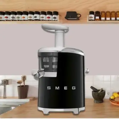 Máy ép chậm SMEG SJF01BLEU màu đen nội địa Đức