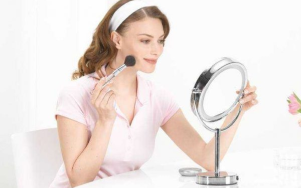 Gương trang điểm đèn Led BEURER BS55 thumb