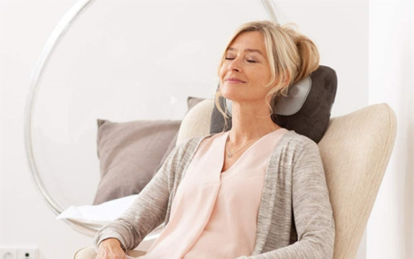Gối massage vai cổ gáy Medisana MC840 thumb