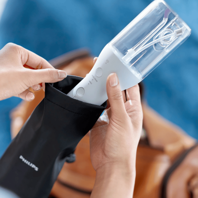 Tăm nước Philips thế hệ mới HX3826/31 màu trắng thumb