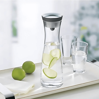 Bình nước thủy tinh WMF Basic 1L nắp đen