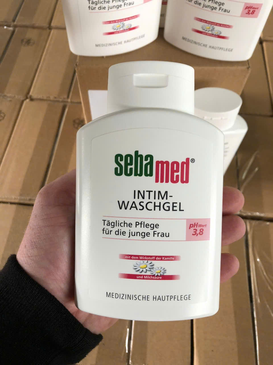 Dung dịch vệ sinh phụ nữ Sebamed