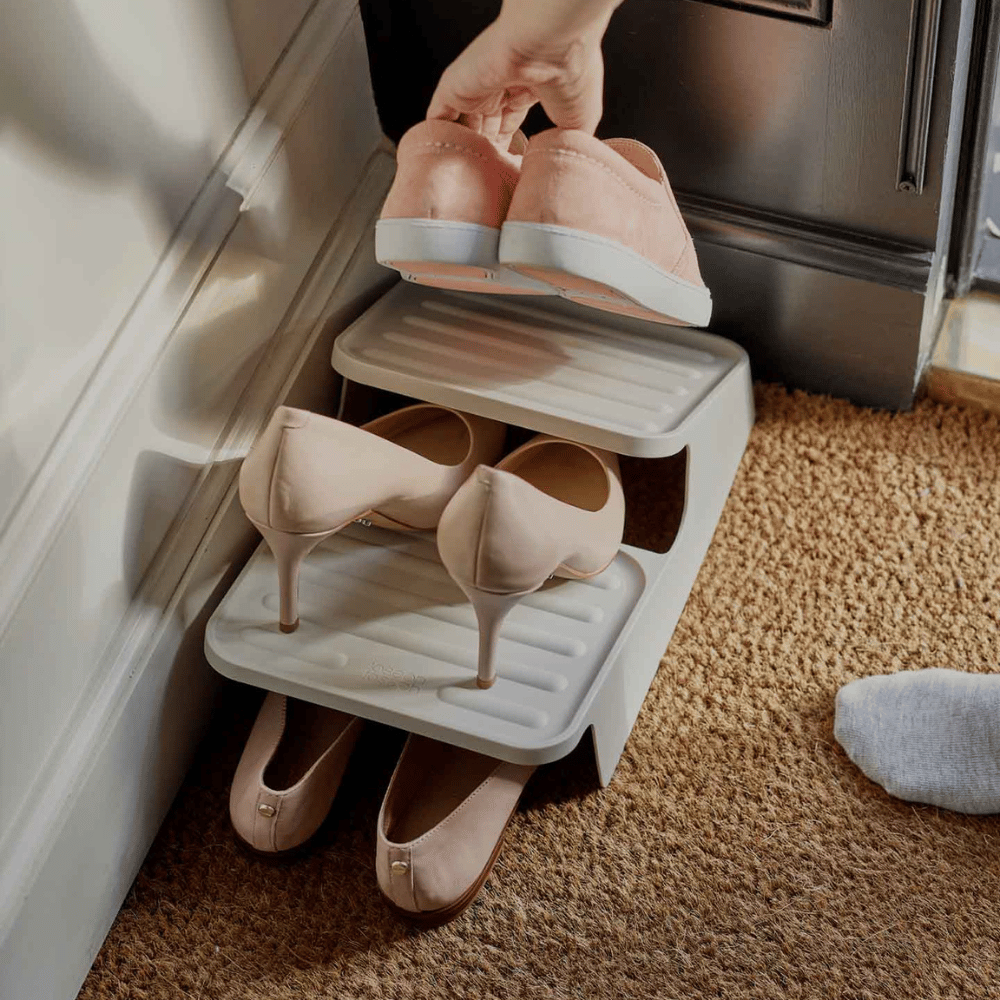 Kệ để giày mini 3 tầng Joseph Joseph Shoe-In Compact (Ecru) 55001
