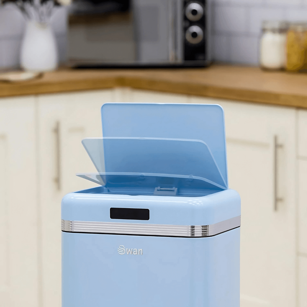 Thùng rác cảm ứng 45L SWAN màu xanh Blue