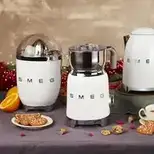 Máy vắt cam SMEG CJF11WHEU màu trắng