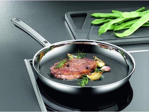 Chảo chống dính tổ ong WMF Profi Resist 24cm