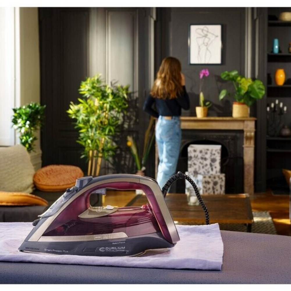 Bàn là hơi nước Tefal FV6870 Smart Protect Plus 2800W made in France