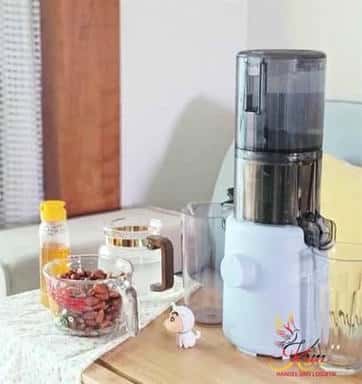 Máy ép chậm HUROM H300 màu xanh